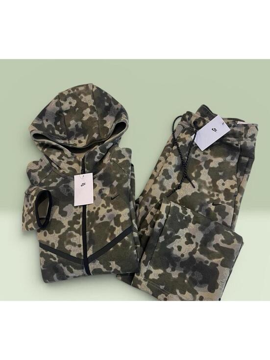 Nike Other - $280 Nike Sportswear Club Fleece Cargo Pants &Hoodie Men’s S Green Camo II1324